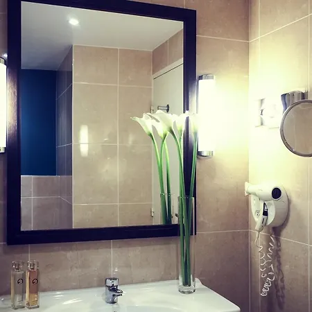 Hotel Mercure Rennes 4*