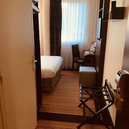 Mercure Rennes Hotel 4*